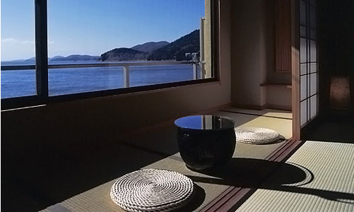 海を望めるお部屋です